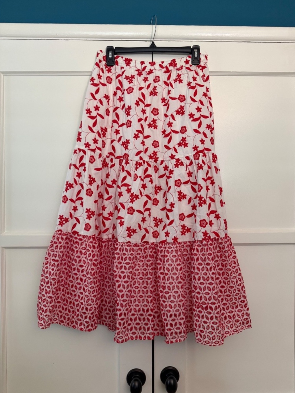 NWT Calista Red and White Floral Eyelet Cotton Skirt M Midi Lined with Pockets